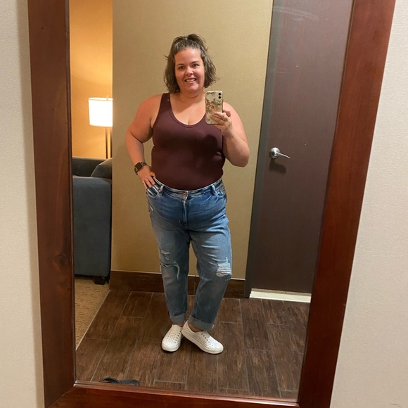 Meet your Posher, Randi - Picture 2 of 2